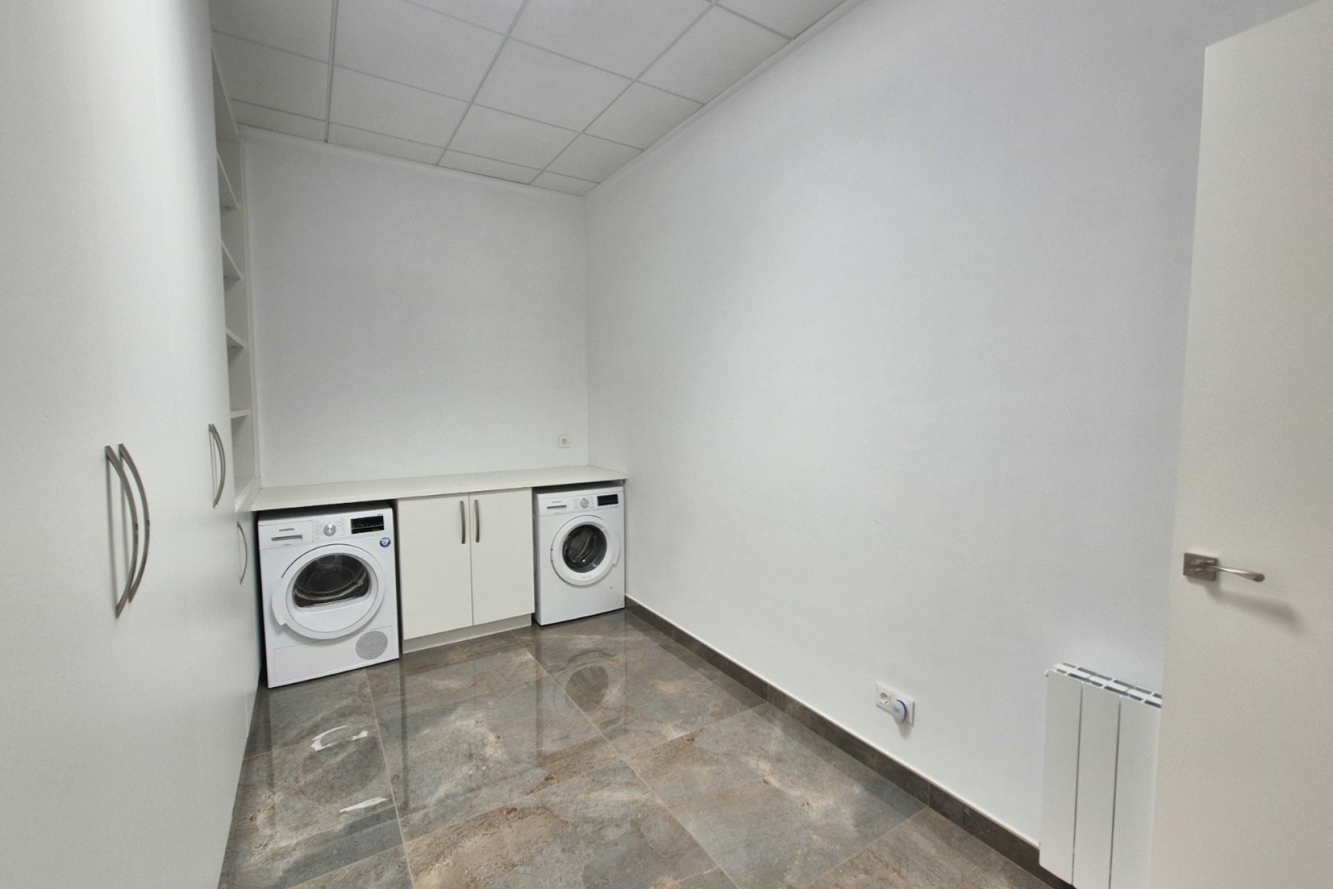 Reventa - Villa independiente - La Escuera - La Marina