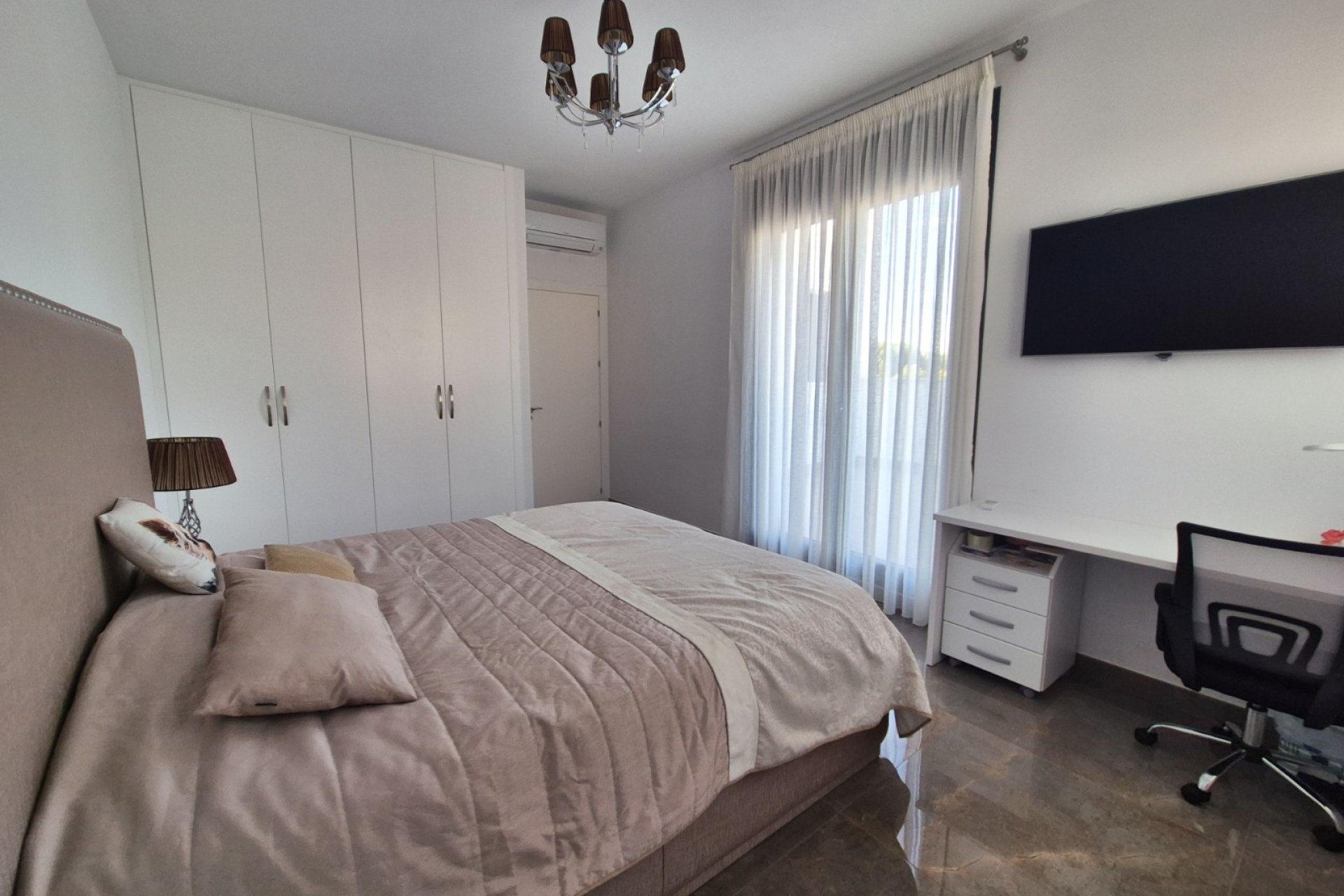 Reventa - Villa independiente - La Escuera - La Marina