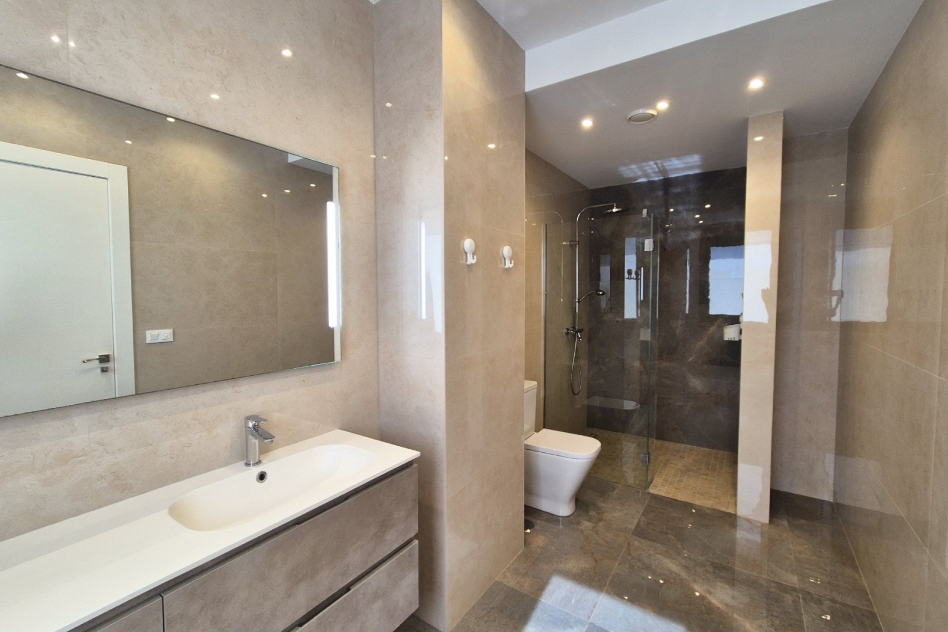 Reventa - Villa independiente - La Escuera - La Marina