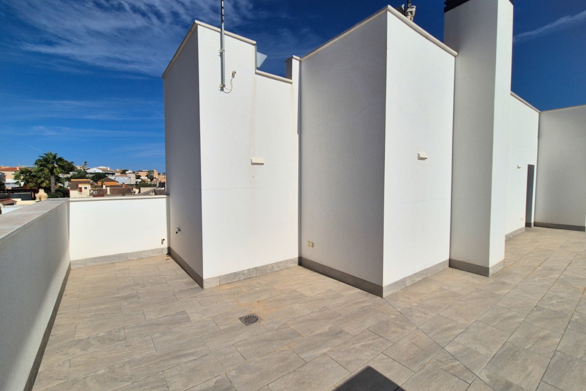 Reventa - Villa independiente - La Escuera - La Marina