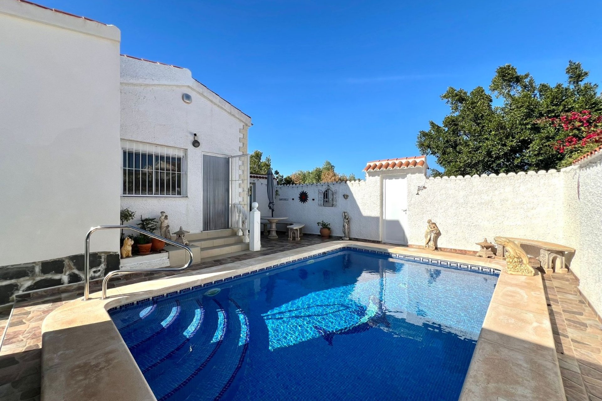 Reventa - Villa independiente - La Marina