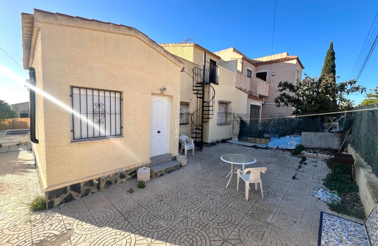 Reventa - Villa independiente - La Marina