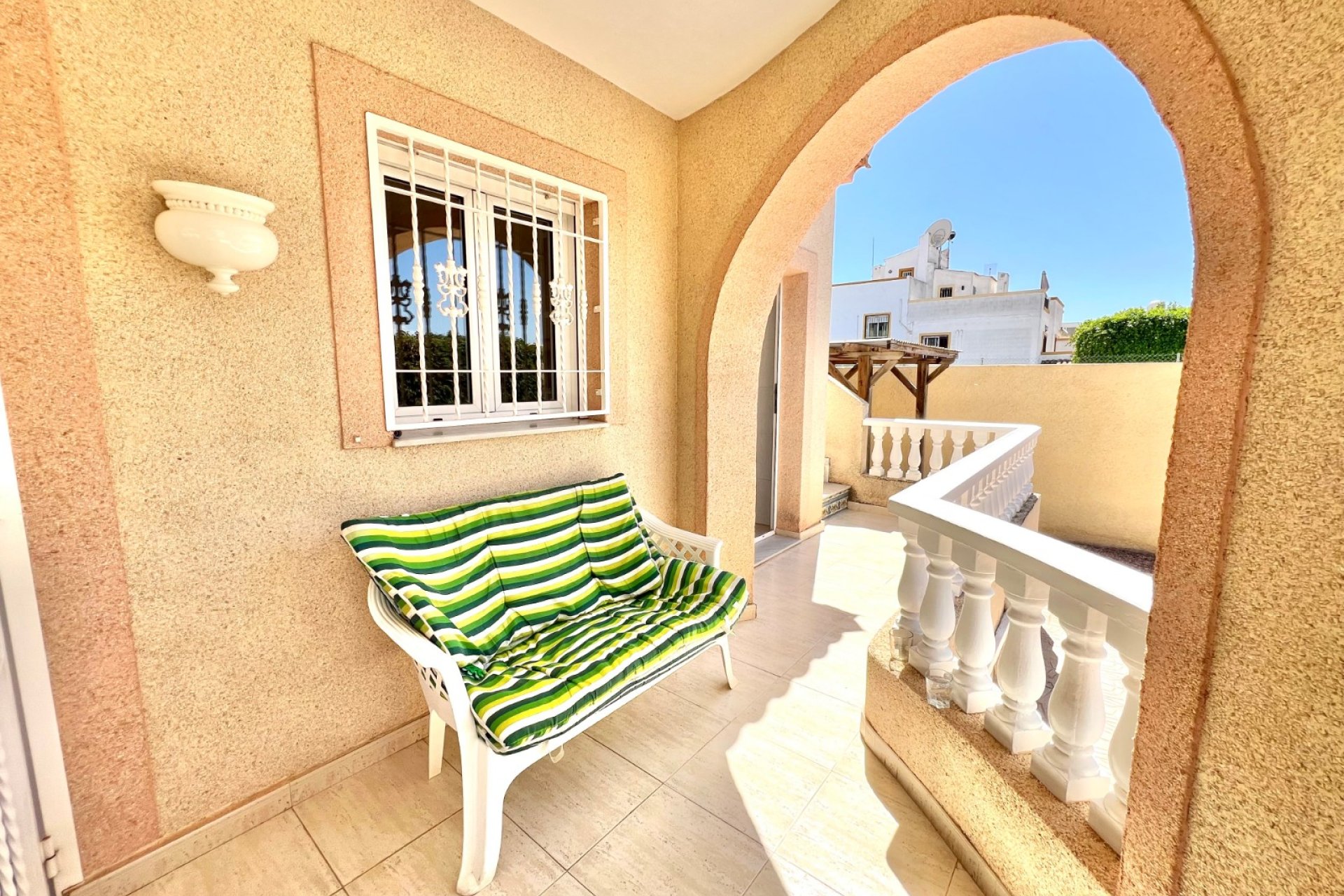 Reventa - Villa independiente - La Marina