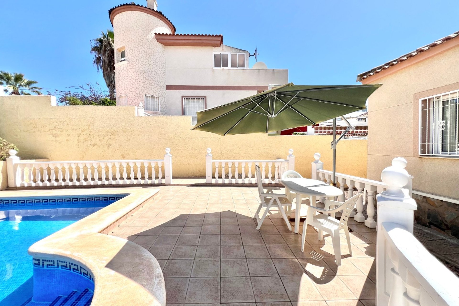 Reventa - Villa independiente - La Marina