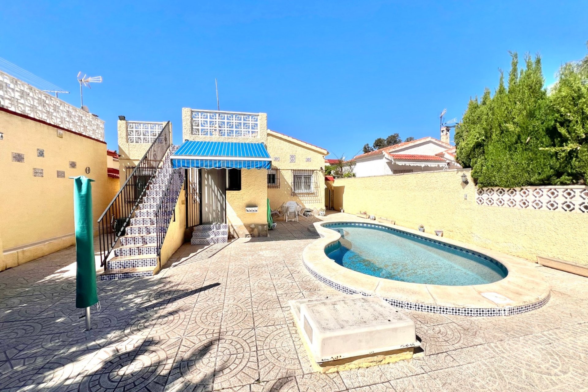 Reventa - Villa independiente - La Marina
