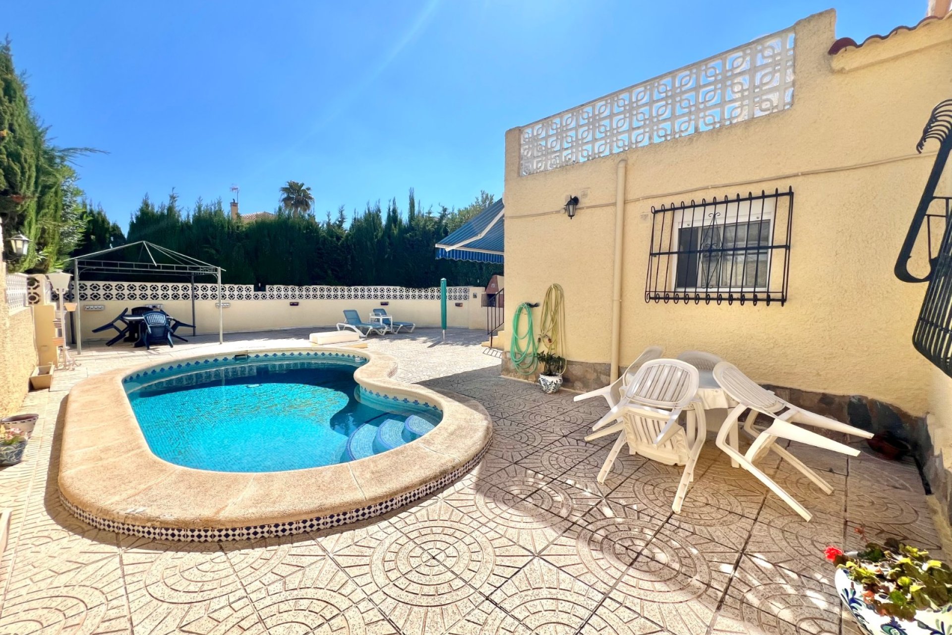 Reventa - Villa independiente - La Marina
