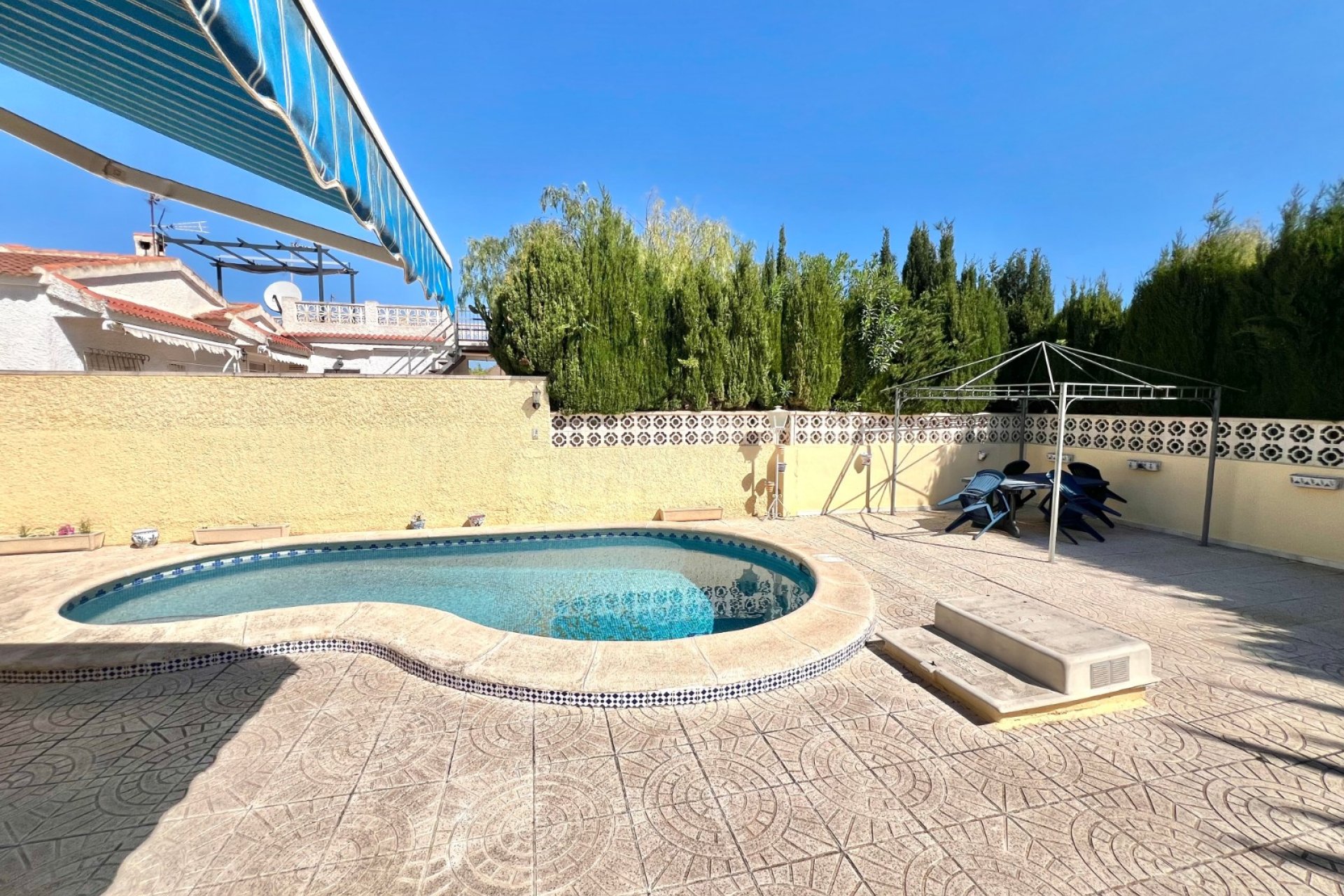 Reventa - Villa independiente - La Marina