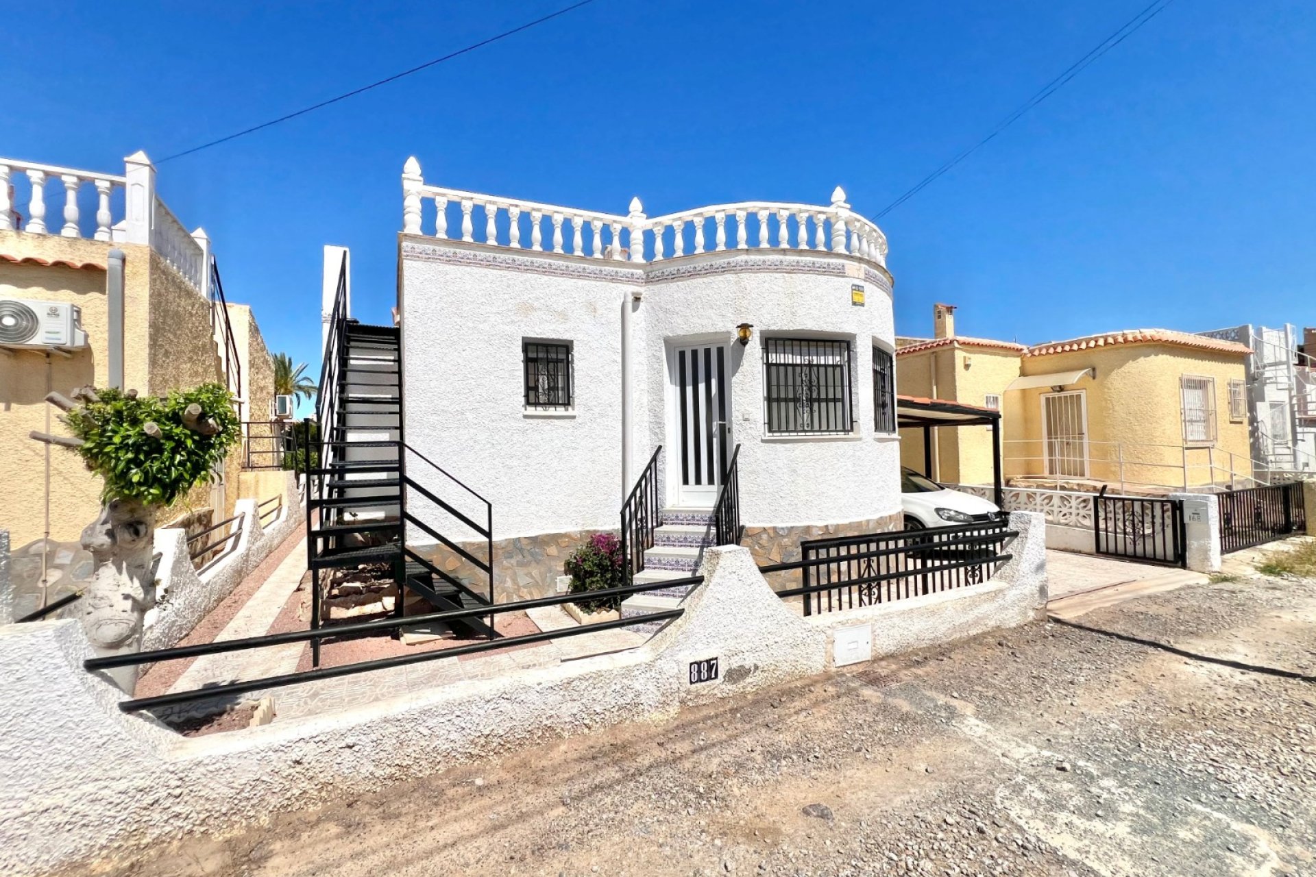 Reventa - Villa independiente - La Marina