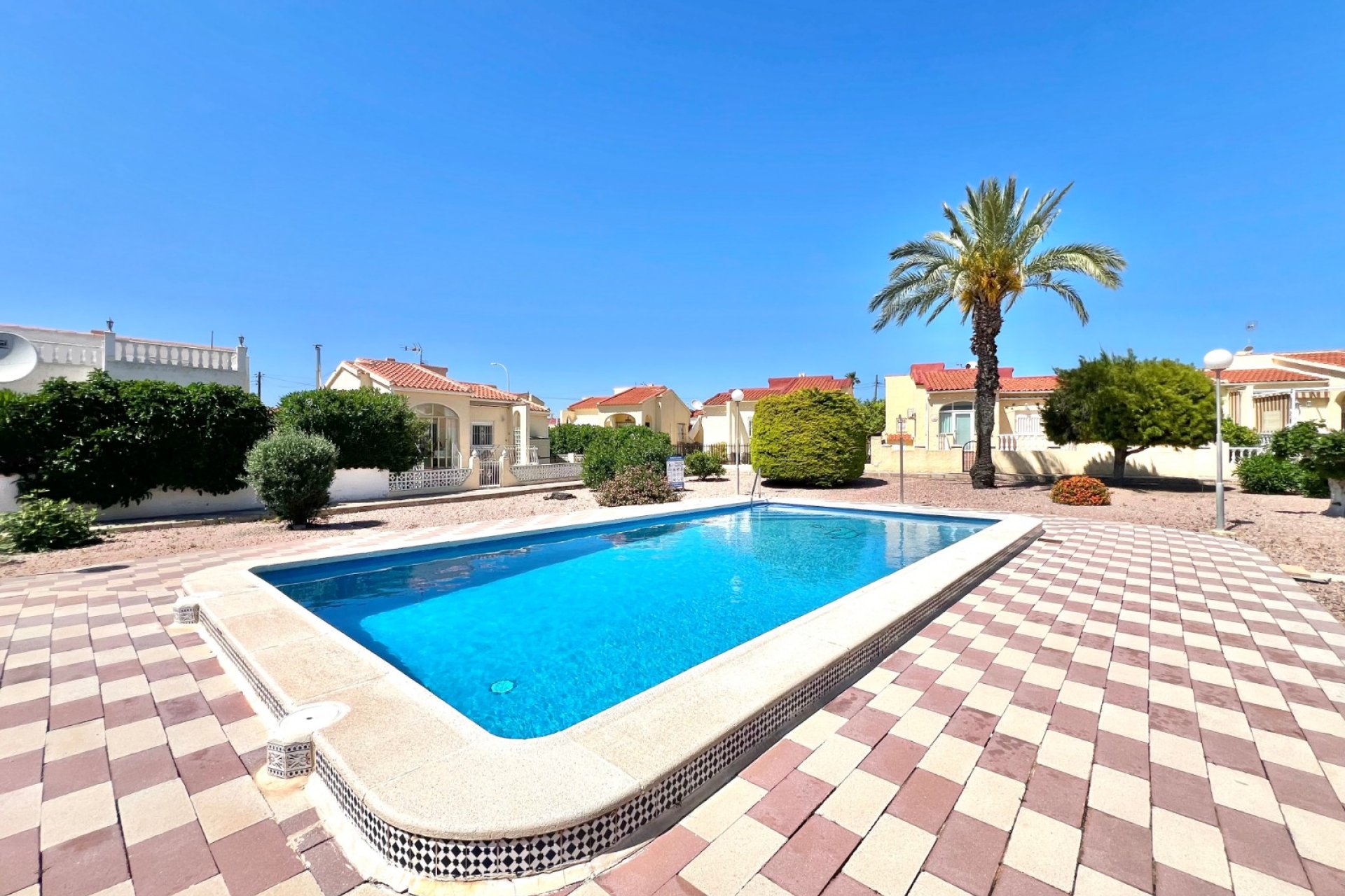 Reventa - Villa independiente - La Marina