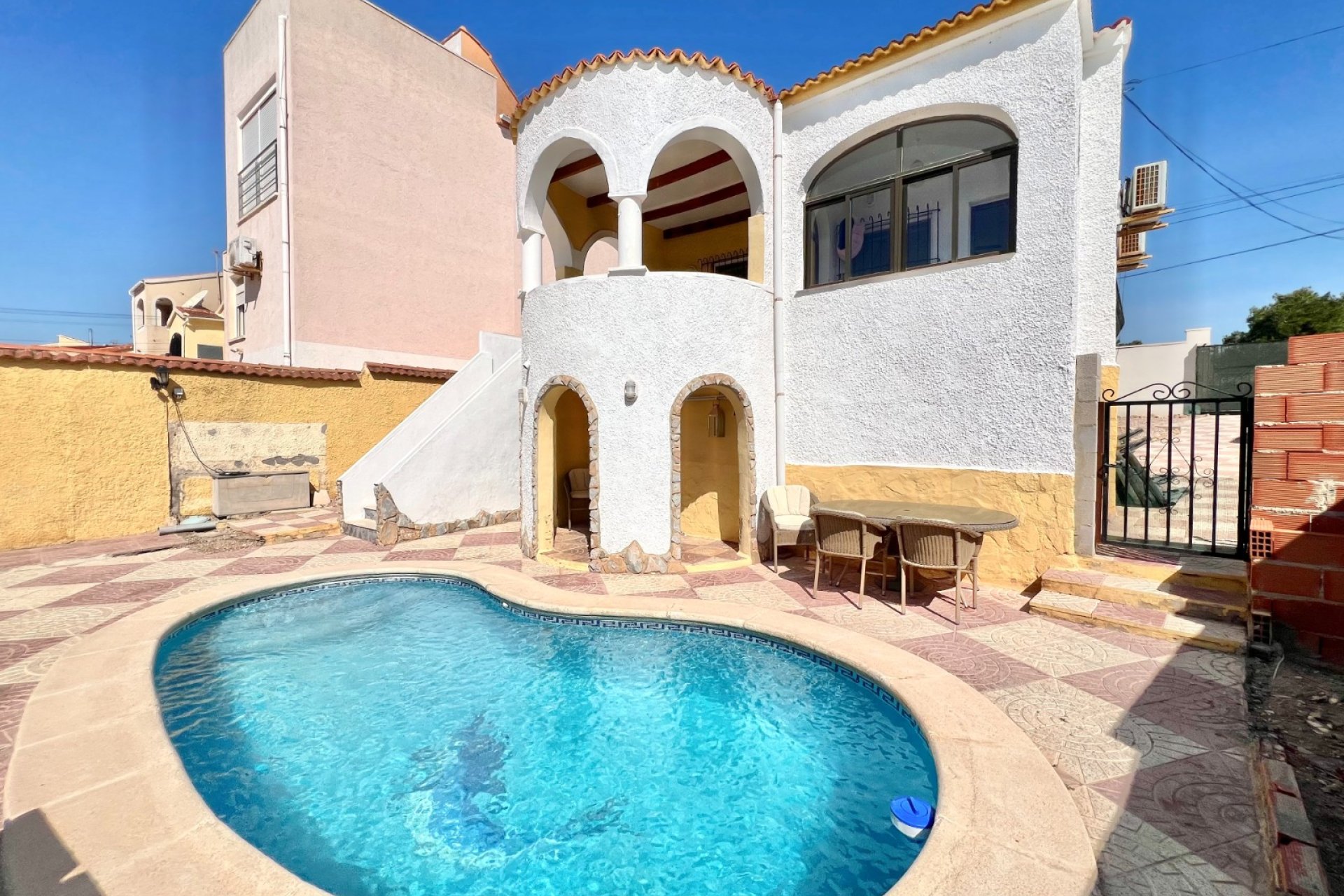 Reventa - Villa independiente - La Marina