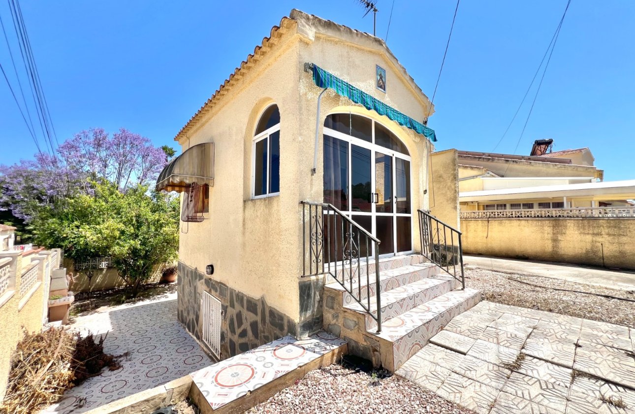 Reventa - Villa independiente - La Marina