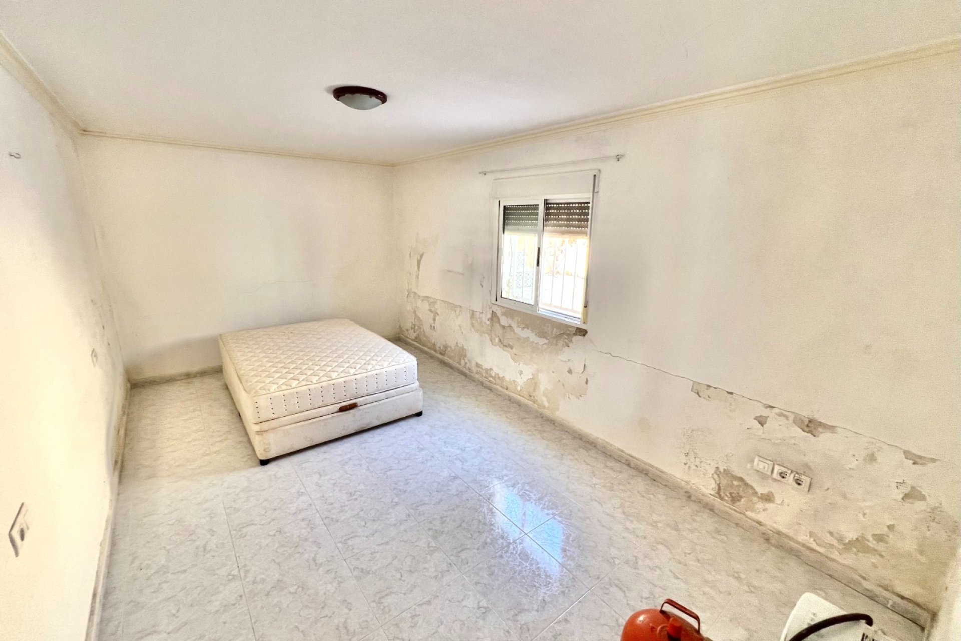 Reventa - Villa independiente - La Marina