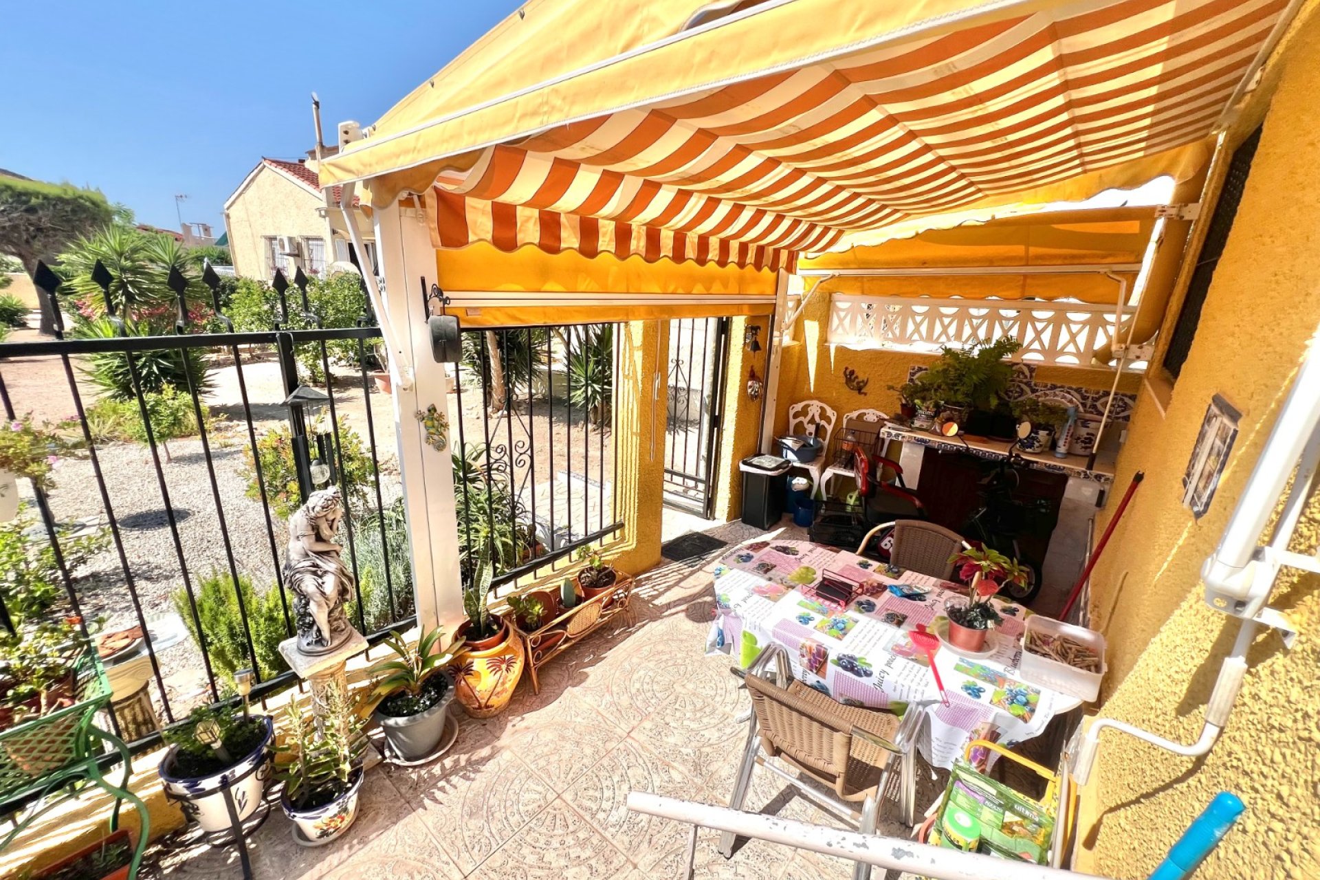 Reventa - Villa independiente - La Marina