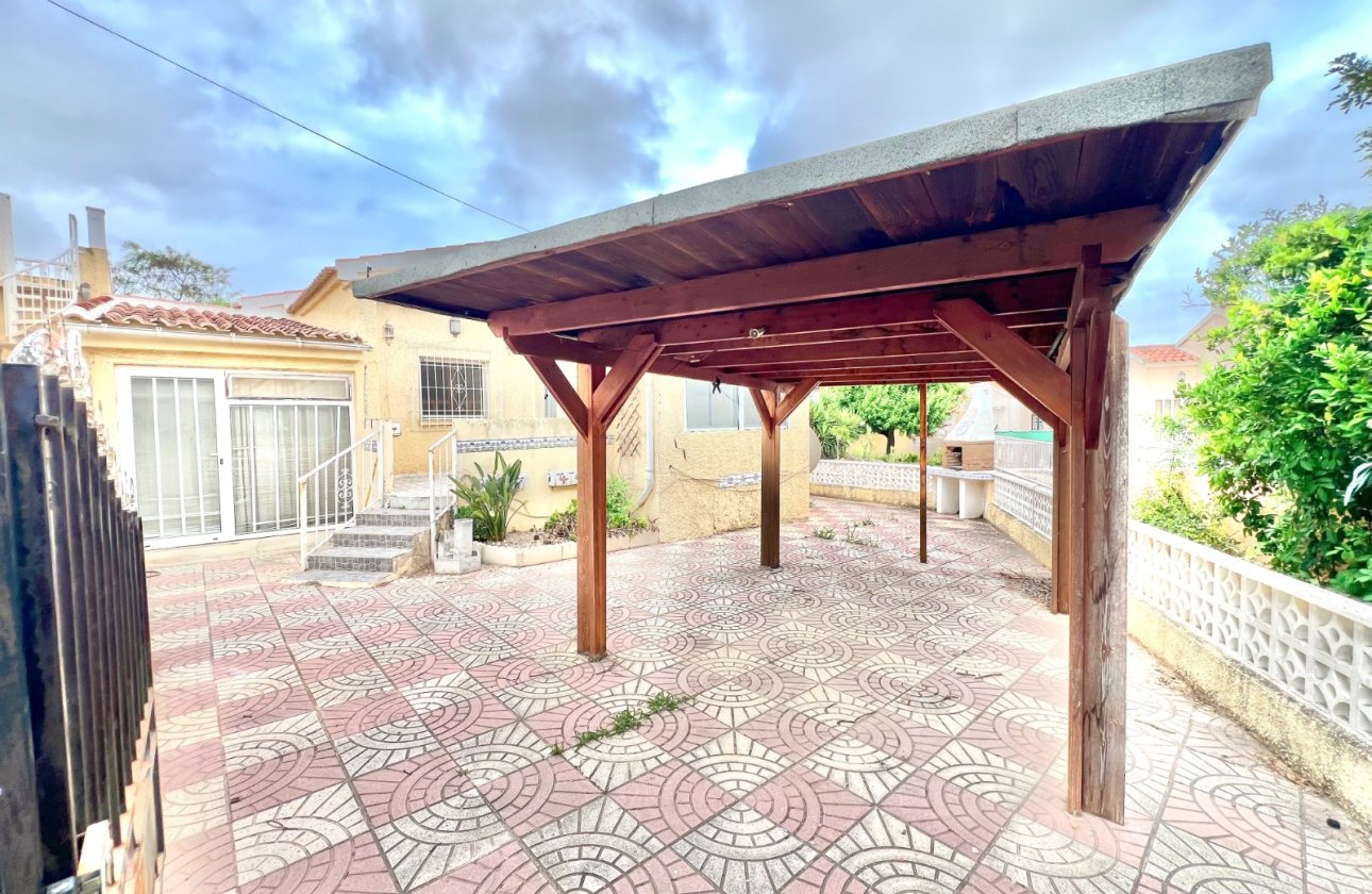 Reventa - Villa independiente - La Marina