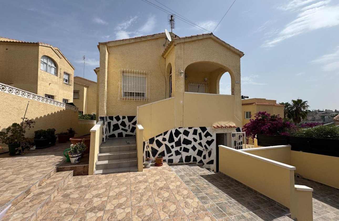 Reventa - Villa independiente - La Marina