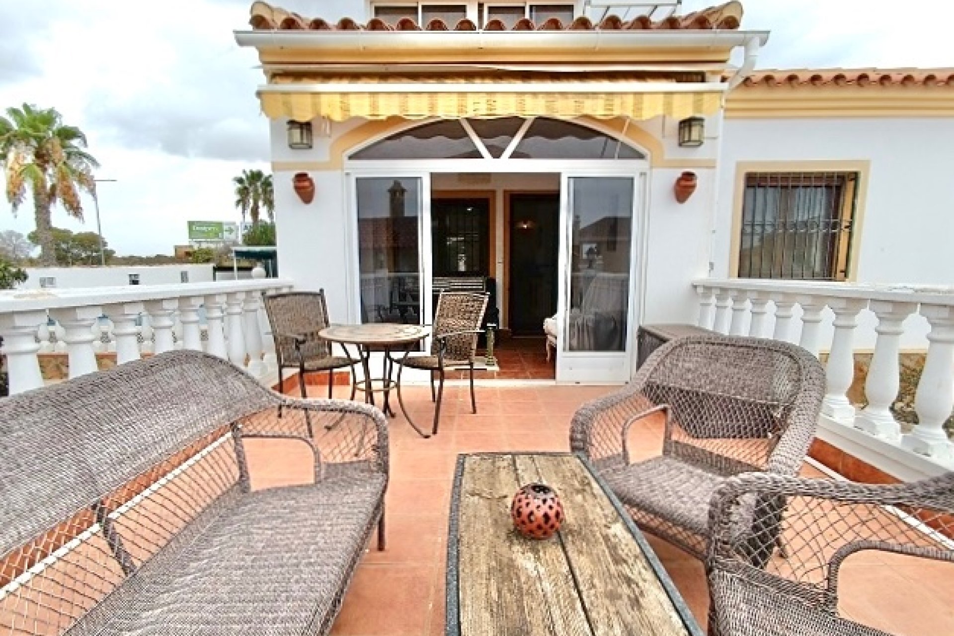 Reventa - Villa independiente - La Marina