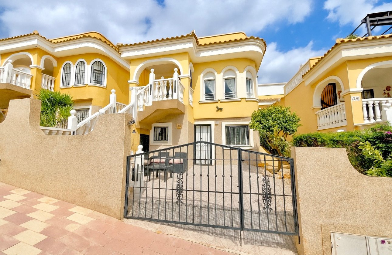 Reventa - Villa independiente - La Marina