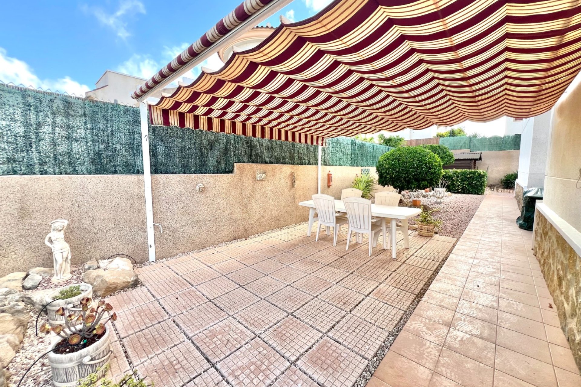 Reventa - Villa independiente - La Marina