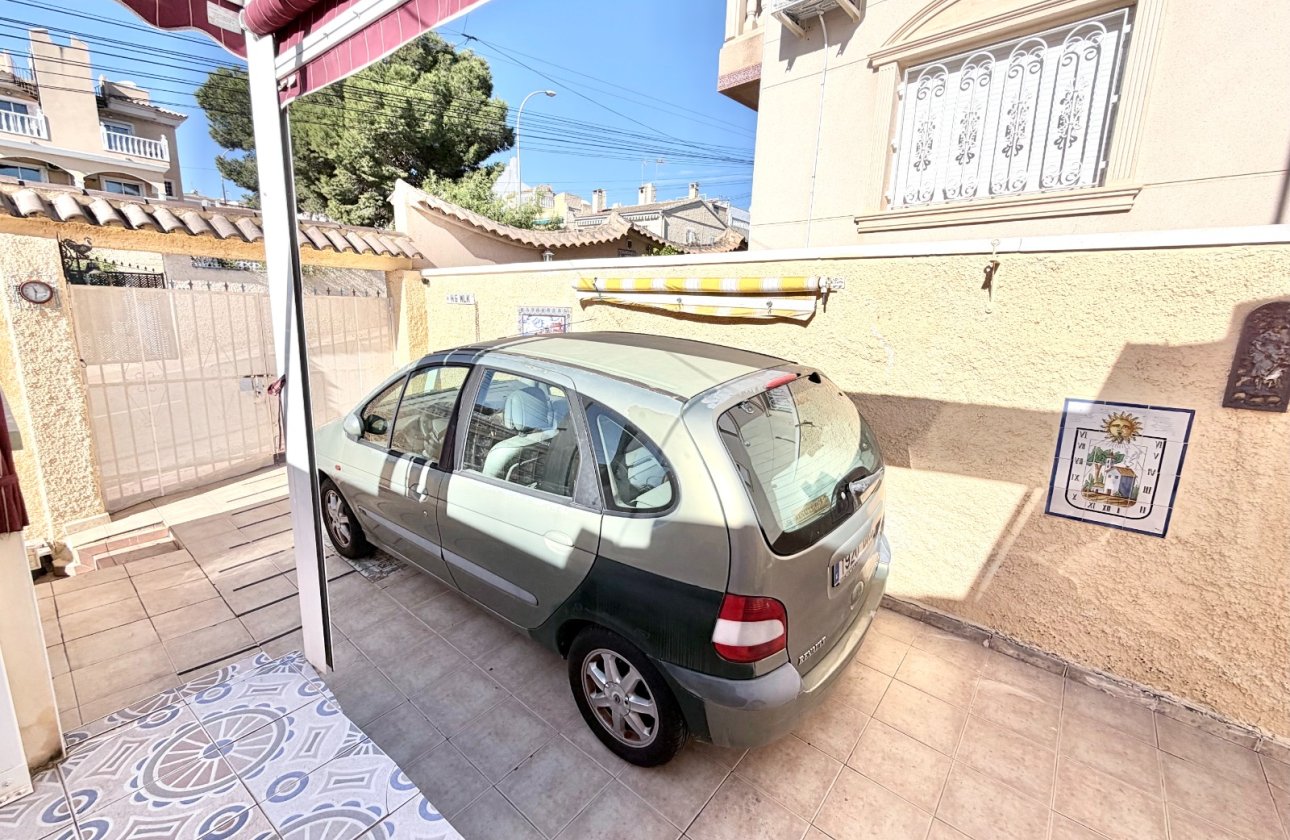 Reventa - Villa independiente - La Marina