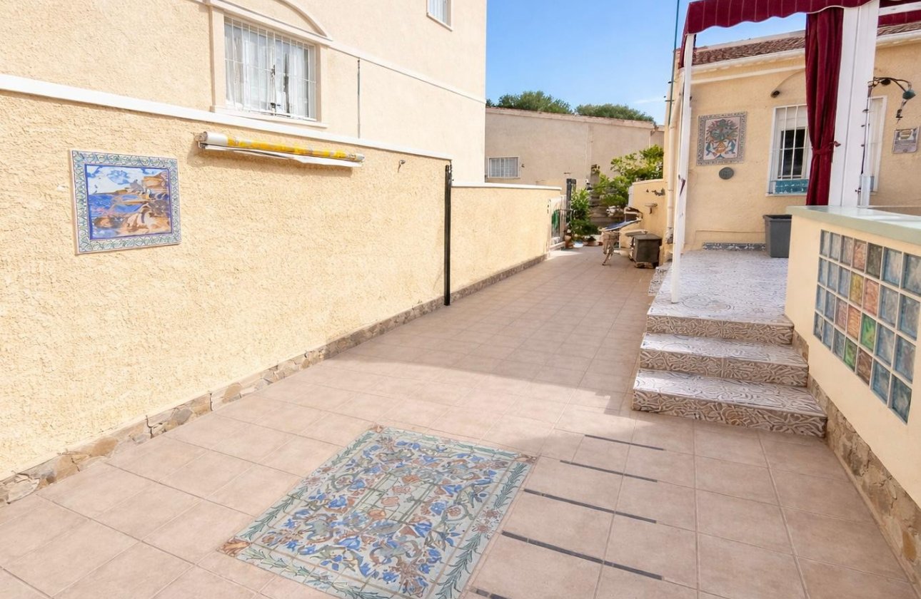 Reventa - Villa independiente - La Marina