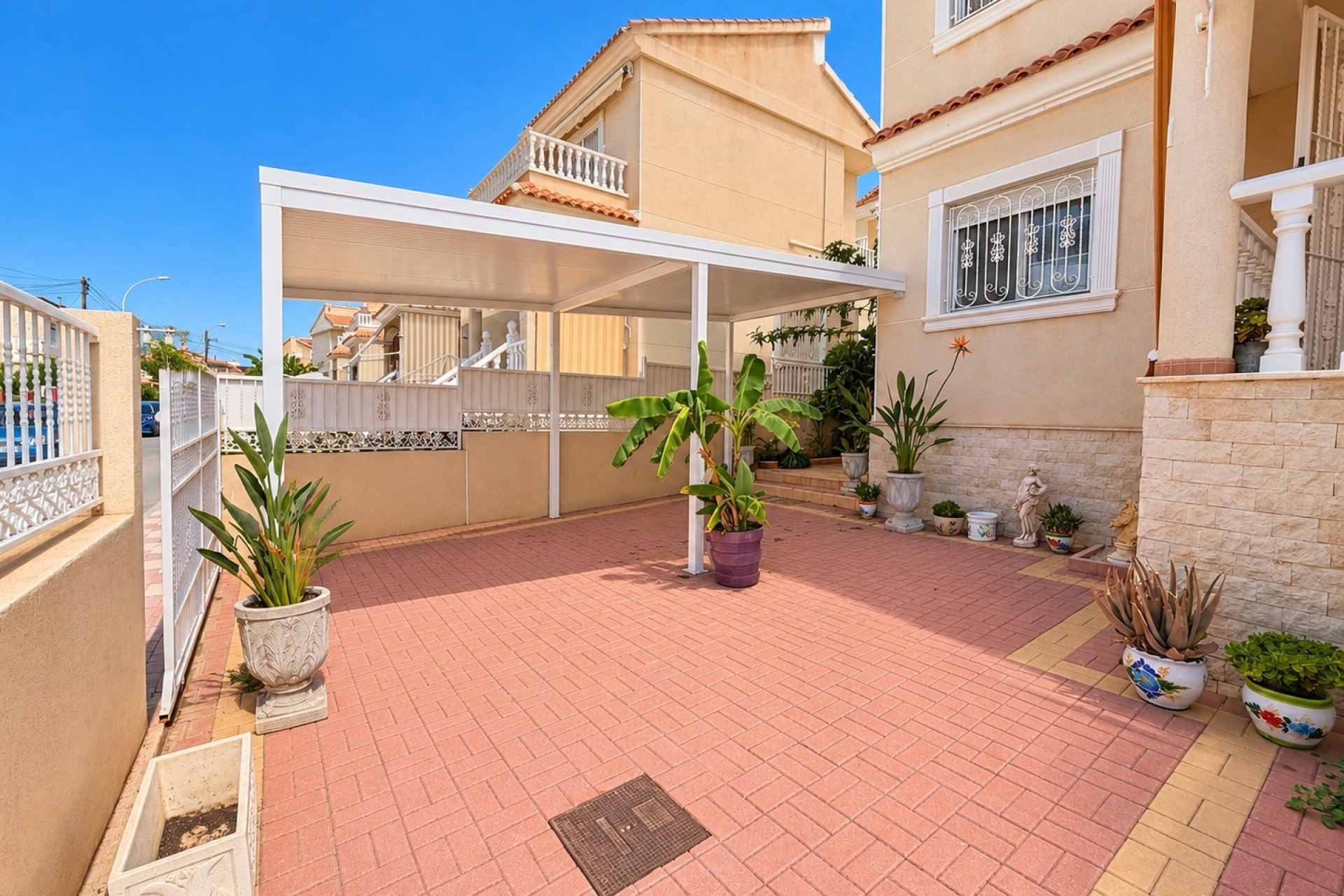 Reventa - Villa independiente - La Marina