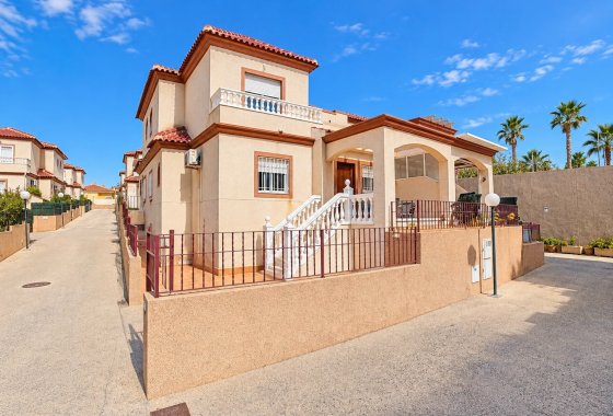 Semi Detached Villa - Resale - La Marina - La Marina