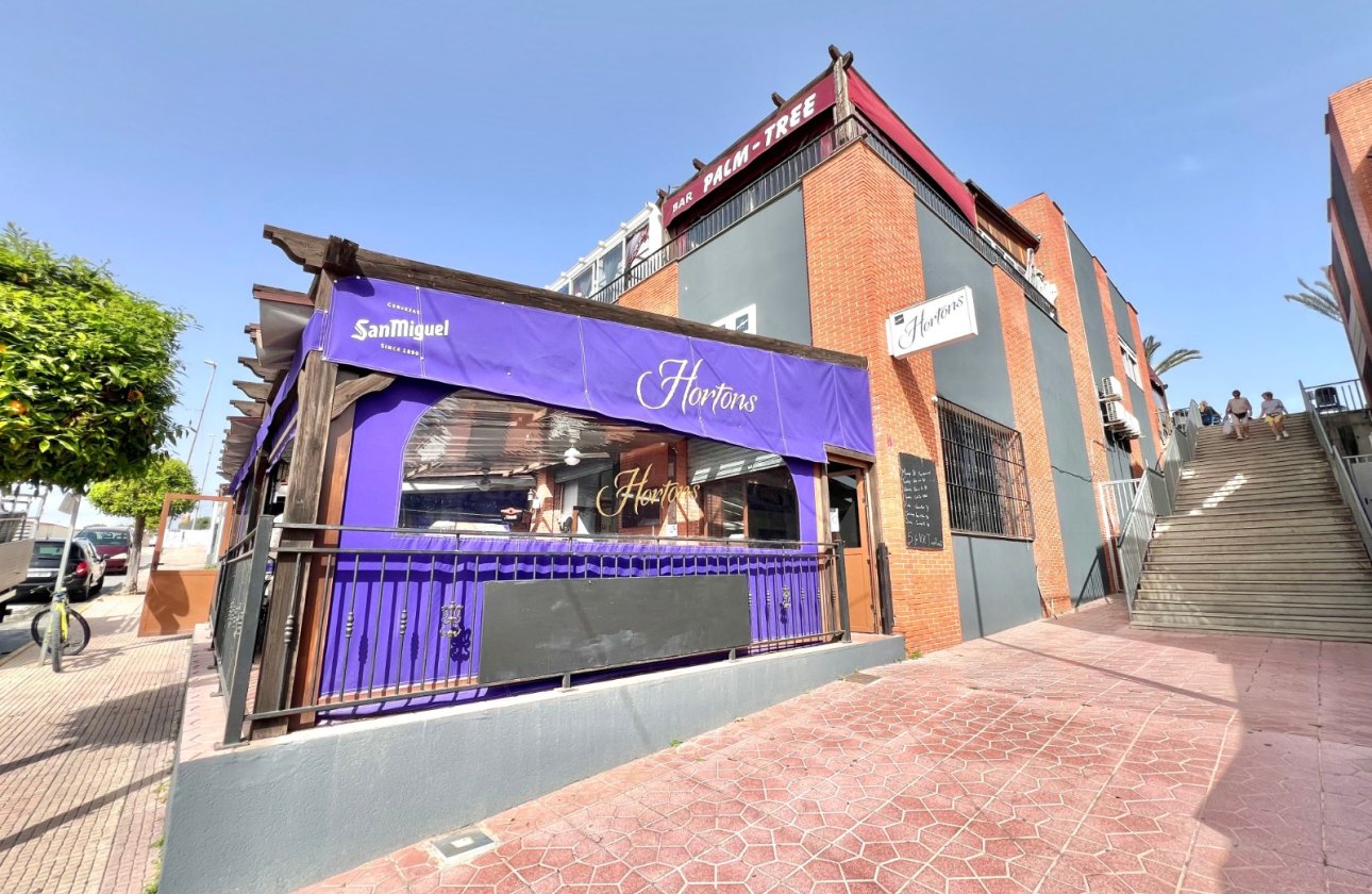 Wiederverkauf - commercial property - La Marina