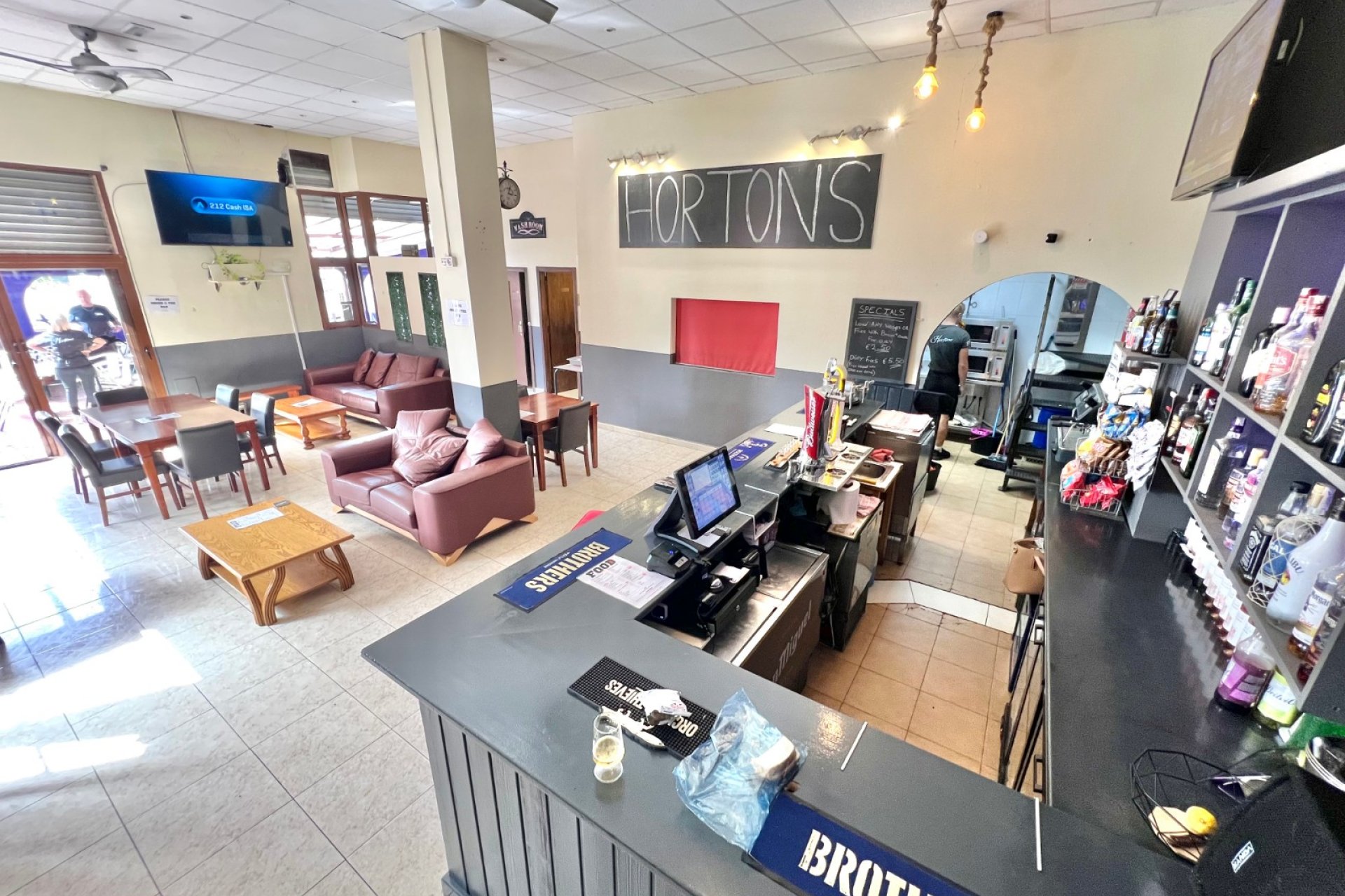 Wiederverkauf - commercial property - La Marina