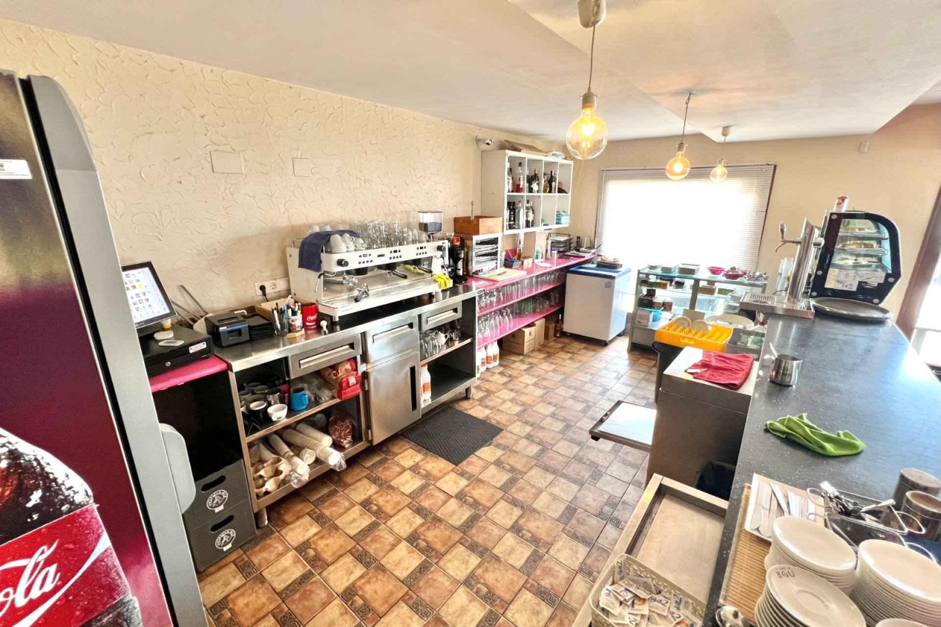 Wiederverkauf - commercial property - La Marina
