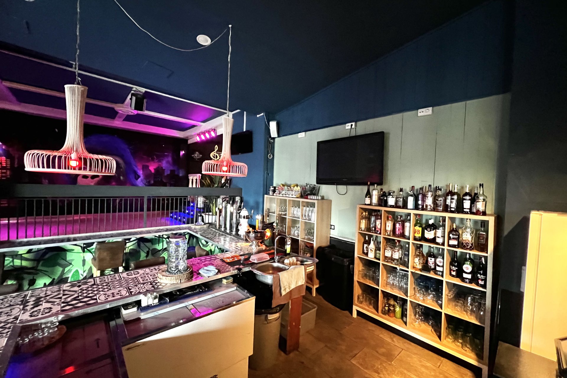 Wiederverkauf - commercial property - La Marina