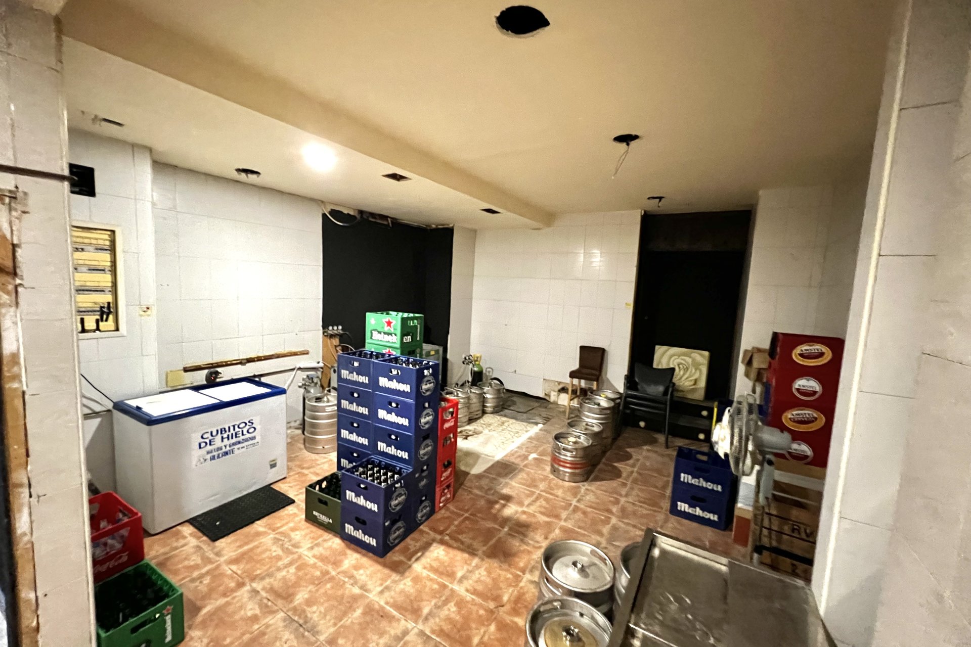 Wiederverkauf - commercial property - La Marina