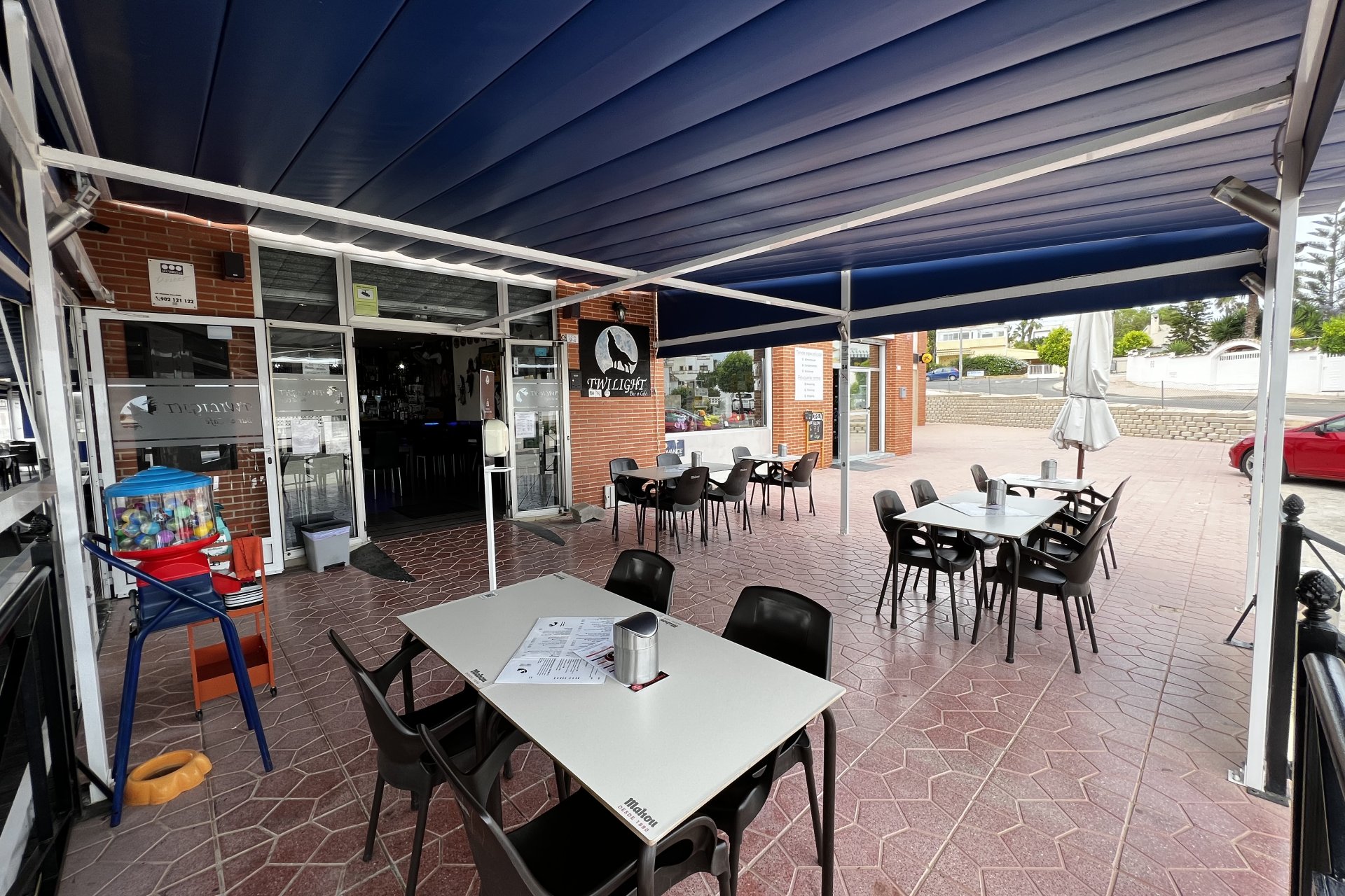 Wiederverkauf - commercial property - La Marina