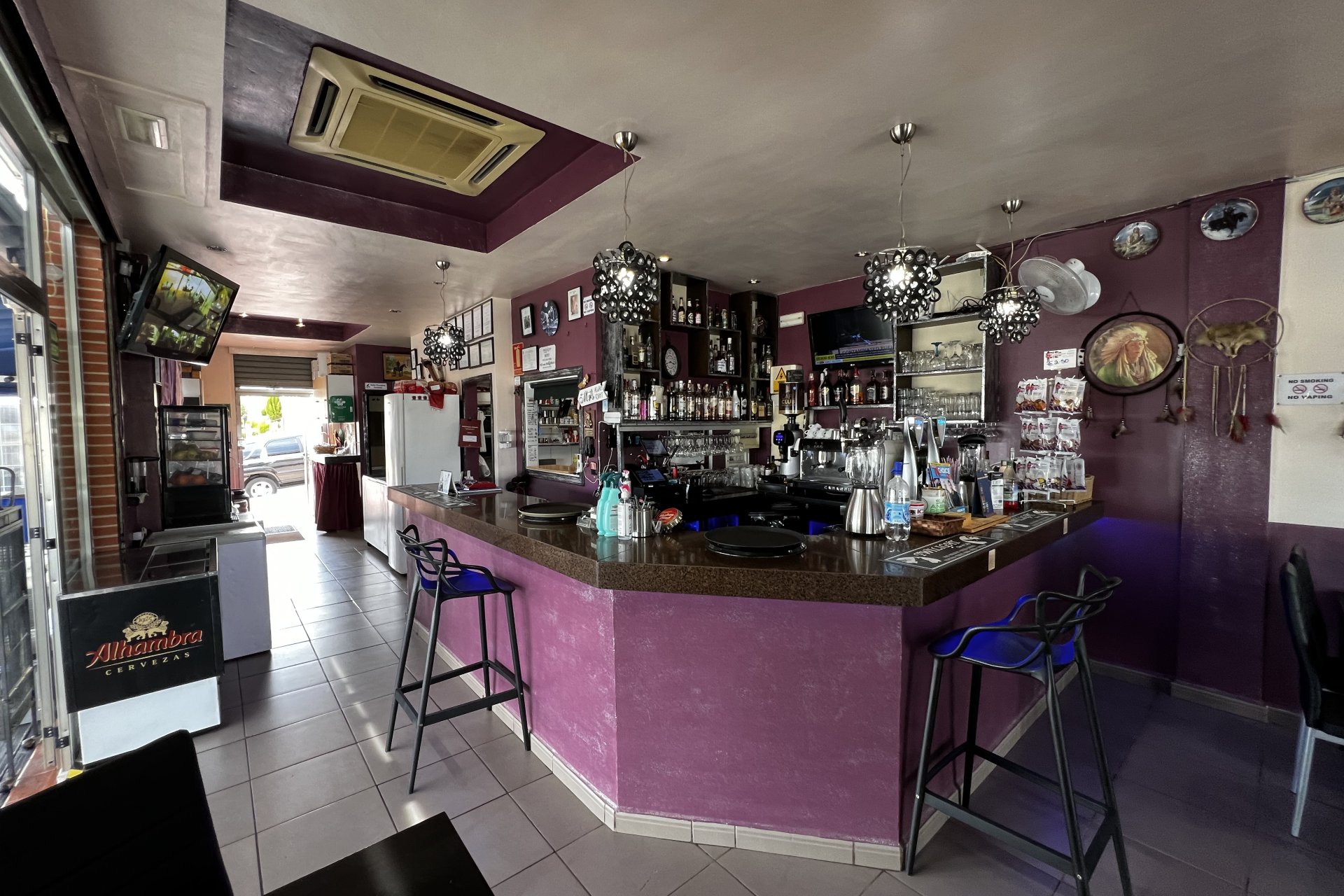 Wiederverkauf - commercial property - La Marina