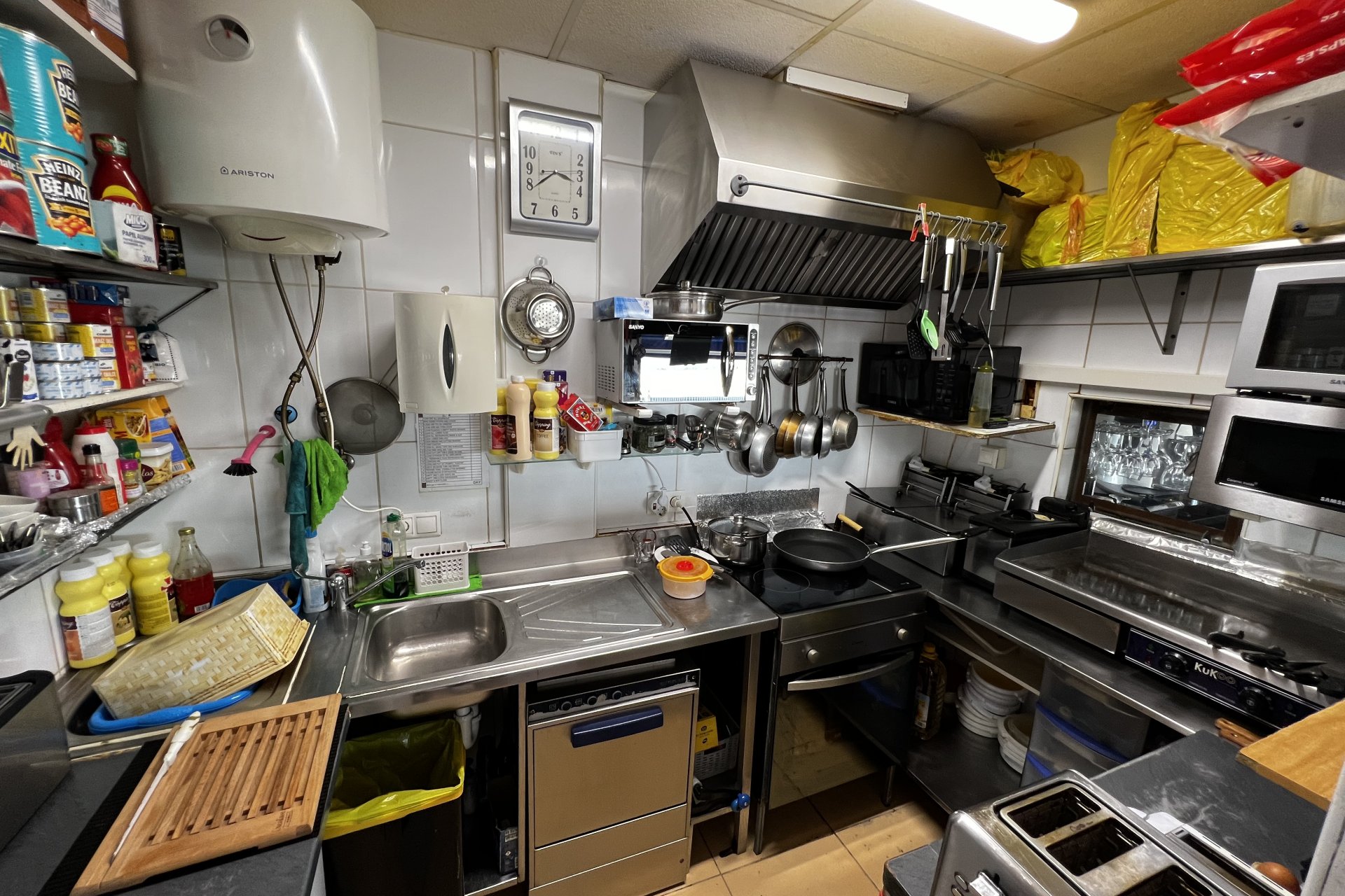 Wiederverkauf - commercial property - La Marina