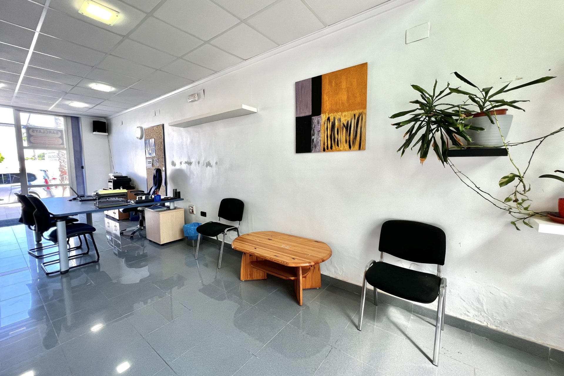 Wiederverkauf - commercial property - La Marina