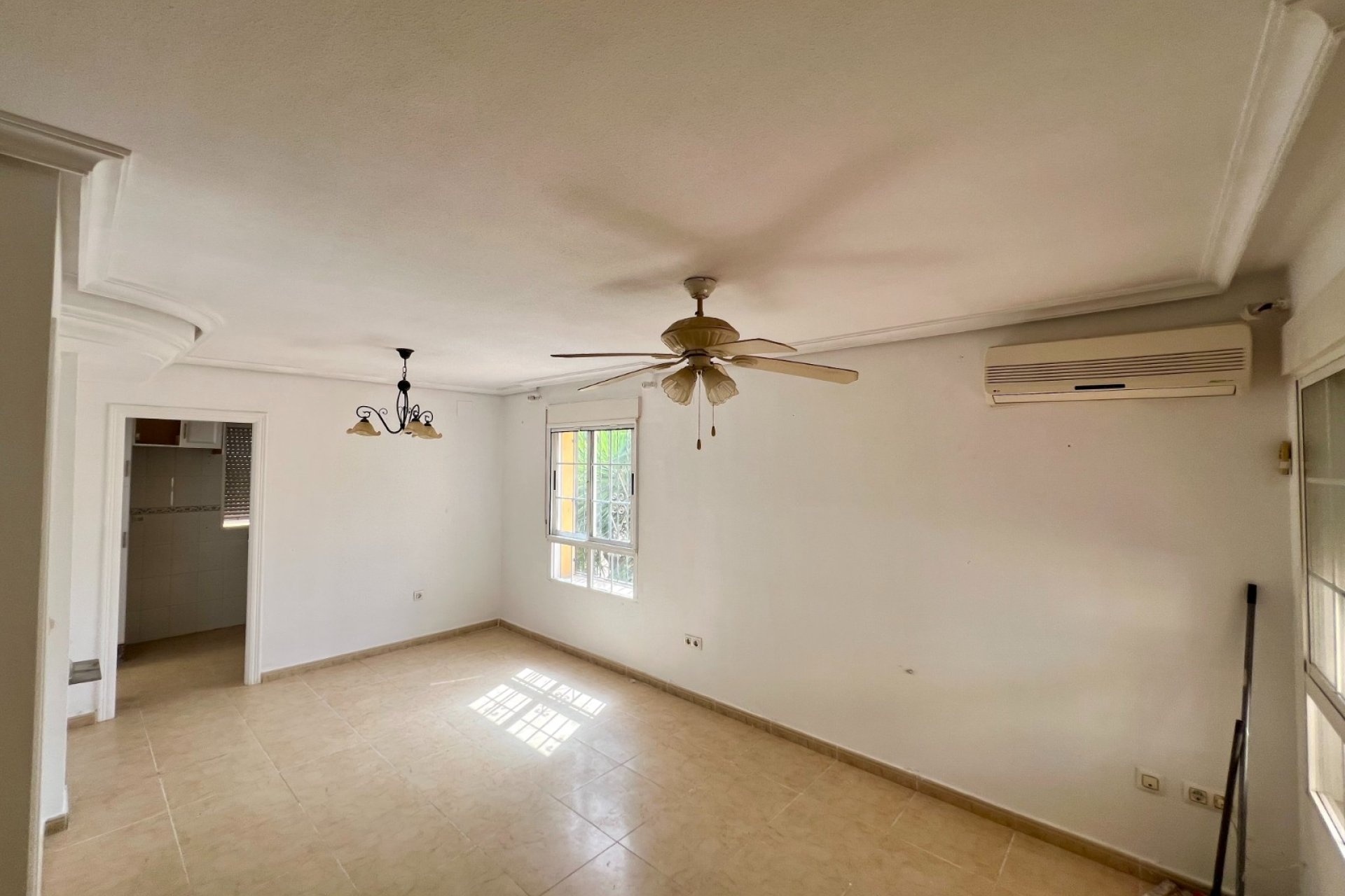 Wiederverkauf - Freistehende Villa - La Marina