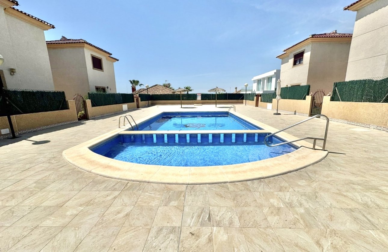 Wiederverkauf - Freistehende Villa - La Marina