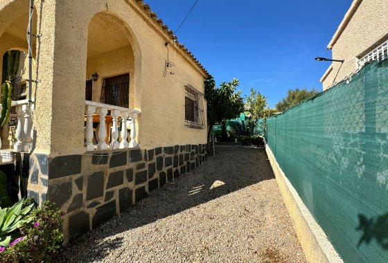 Resale - Detached Villa - La Marina