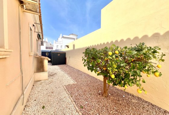 Resale - Detached Villa - La Marina