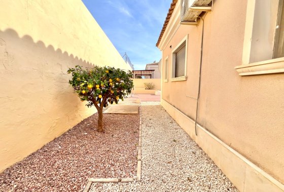 Resale - Detached Villa - La Marina