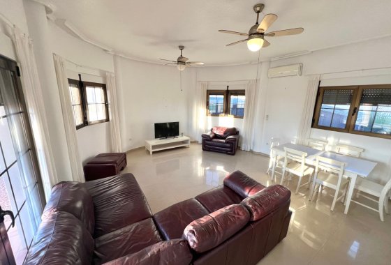 Resale - Detached Villa - La Marina