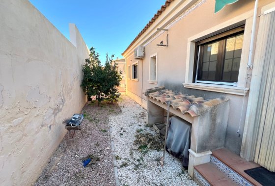 Resale - Detached Villa - La Marina