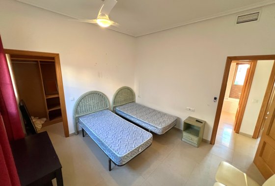Resale - Detached Villa - La Marina