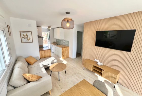 Resale - Detached Villa - La Marina