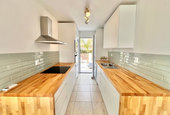 Resale - Detached Villa - La Marina