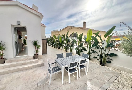 Resale - Detached Villa - La Marina