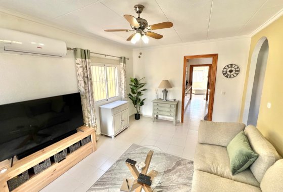Reventa - Villa independiente - La Marina