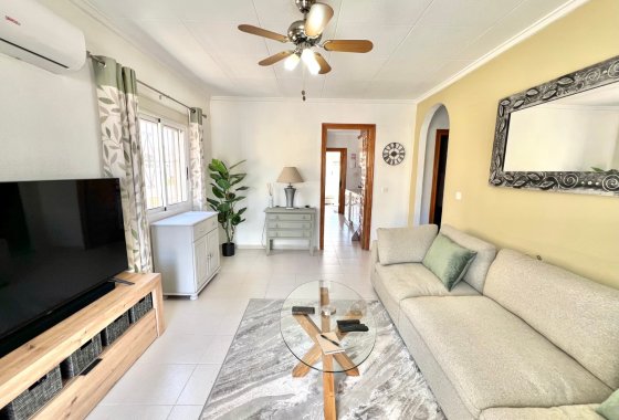 Reventa - Villa independiente - La Marina