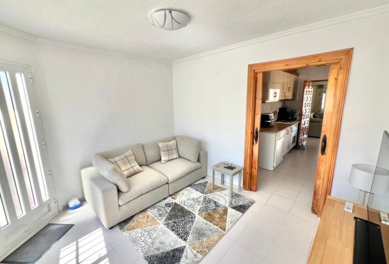 Reventa - Villa independiente - La Marina