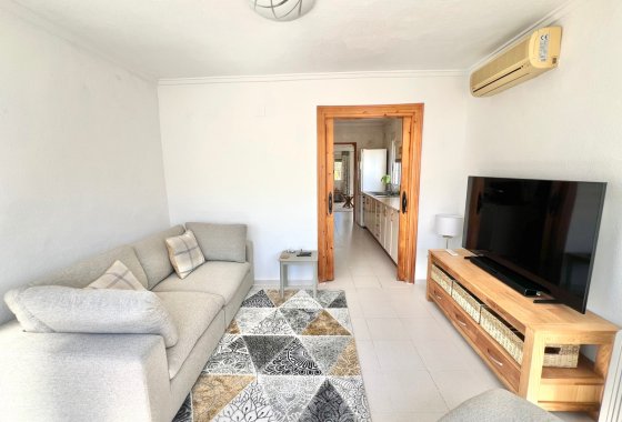 Reventa - Villa independiente - La Marina